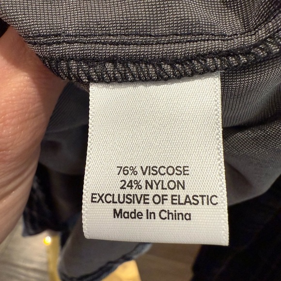 EUC Evereve Black Plaid Velvet Smocked Blouse Women- Small - Picture 10 of 11